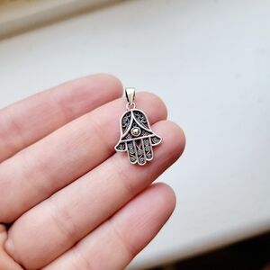 New Handmade 925 Sterling Silver Dainty Hamsa Evil Eye Pendant